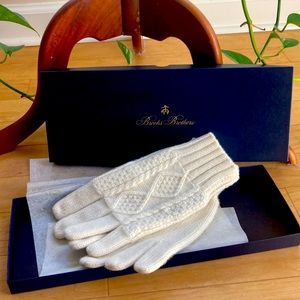 Brooks Brothers Knit Gloves - brand new!